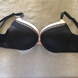 Victoria’s Secret Very Sexy Push Up Bra 36DD